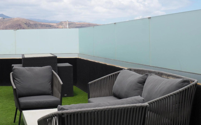 Edison Building by CanariasGetaway