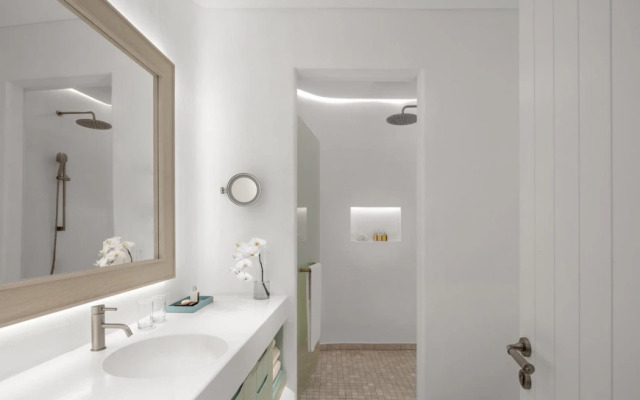 Anantara Santorini Abu Dhabi Retreat - Adults Only