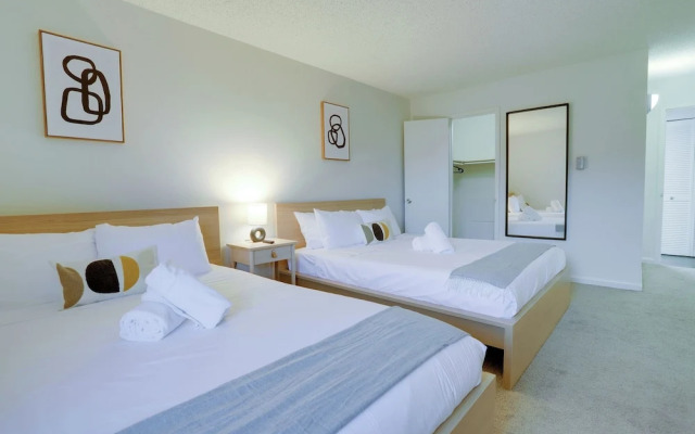 Stay with Comfort in Crystal City