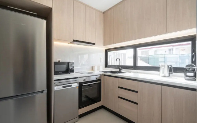 LIV - Deluxe 2BD Apartment in Athens