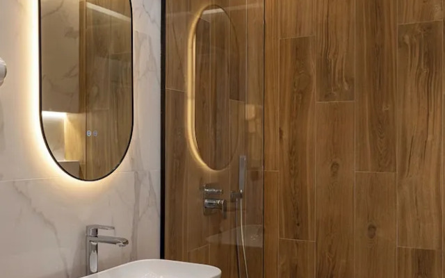 Golden Villa - Sea View Apartments