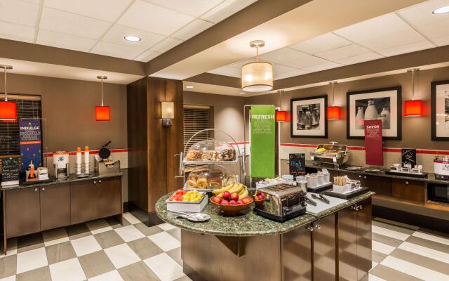 Hampton Inn & Suites Columbus Polaris