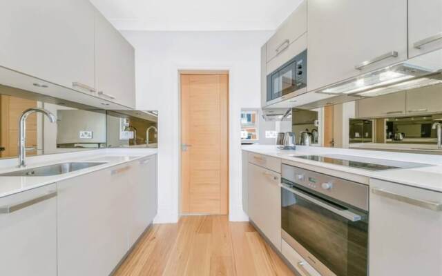 1 Bedroom Apartment In The Heart Of Soho