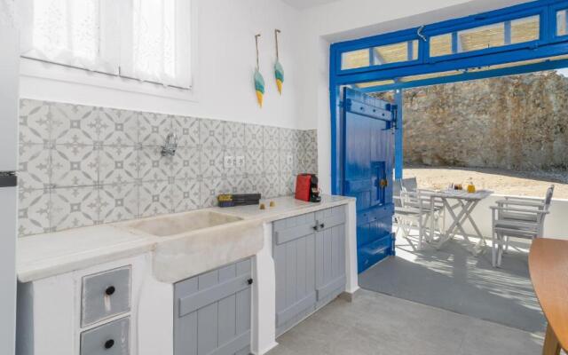 Almera Sea View Boat House