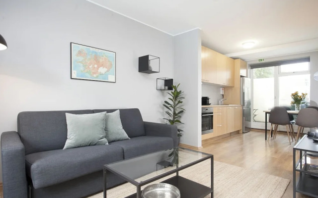 Thomsen Apartments