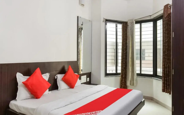 Oyo Flagship 76407 Hotel Sai Suman Palace