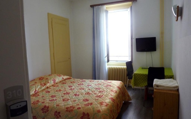 Hotel du Marche – Guest Rooms – Lausanne