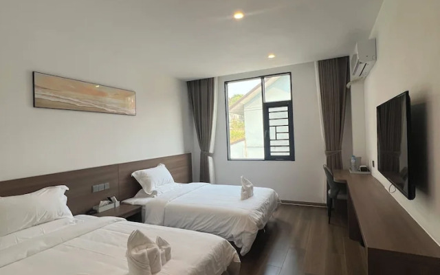 Xianglong Hotel