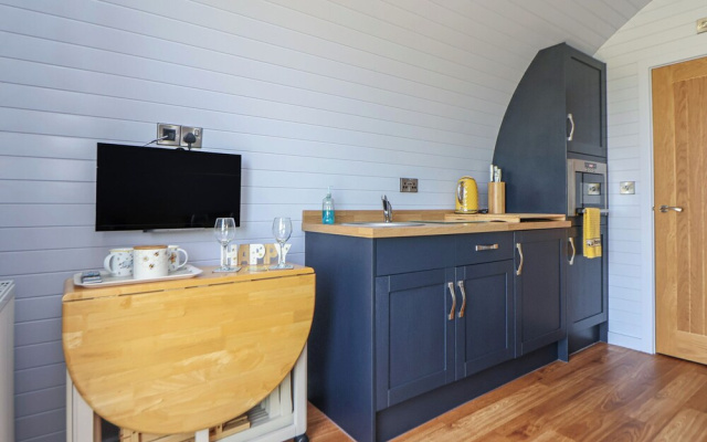 Honeypot Hideaways - Manuka