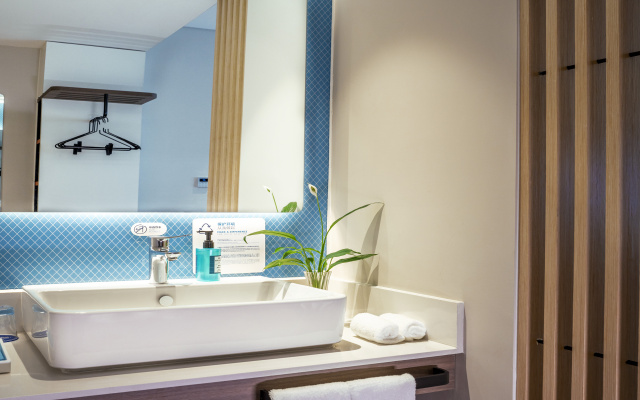 Holiday Inn Express Urumqi Station by IHG