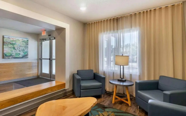 Extended Stay America Select Suites Tampa Brandon East