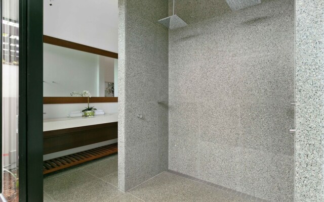 Esprit 9 Palm Cove
