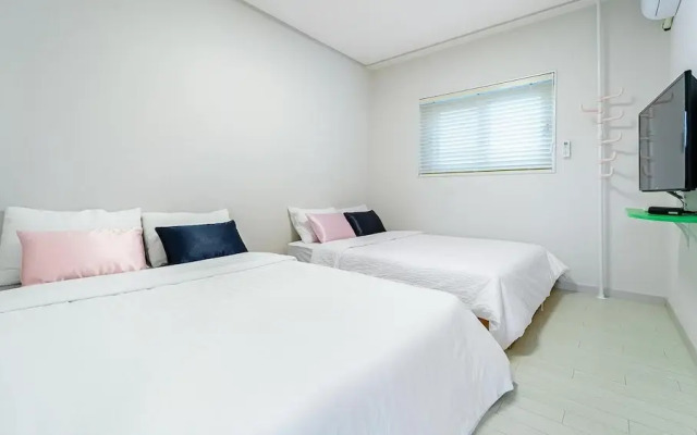 Gyeongju Cheongun28 Kids Poolvilla