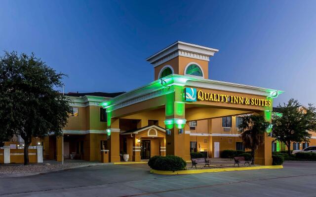 Quality Inn & Suites - Granbury