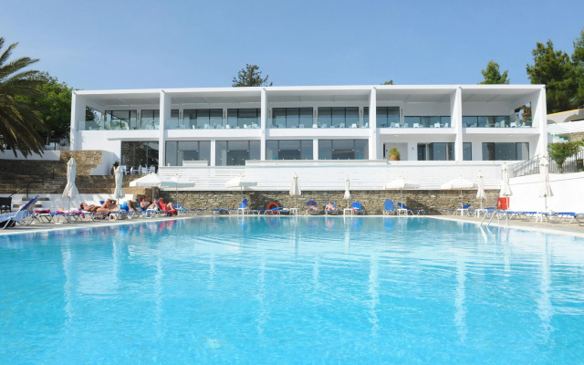 Aiora Aqua Resort