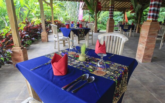 Senetan Villa and Spa Resort