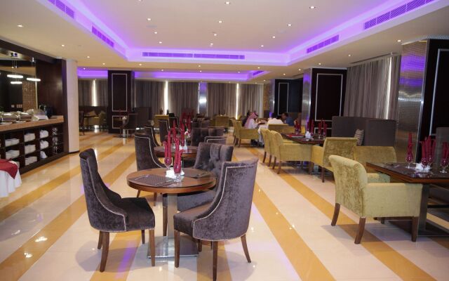 Plaza inn Business Hotel