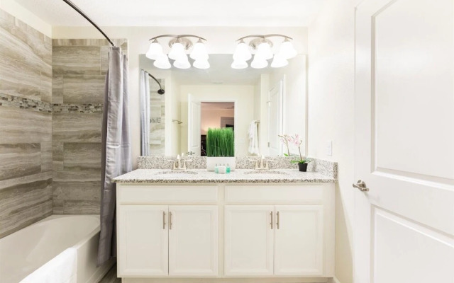 4BR 3BA Townhome in ChampionsGate