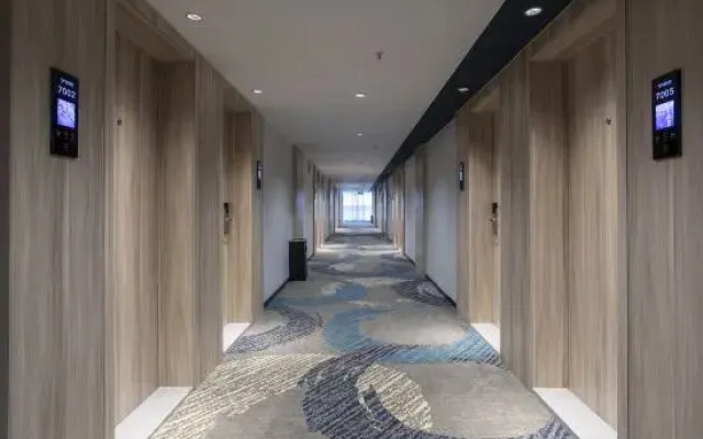 Yeste Hotel (Liuzhou Five Star Pedestrian Street Liuhou Park)