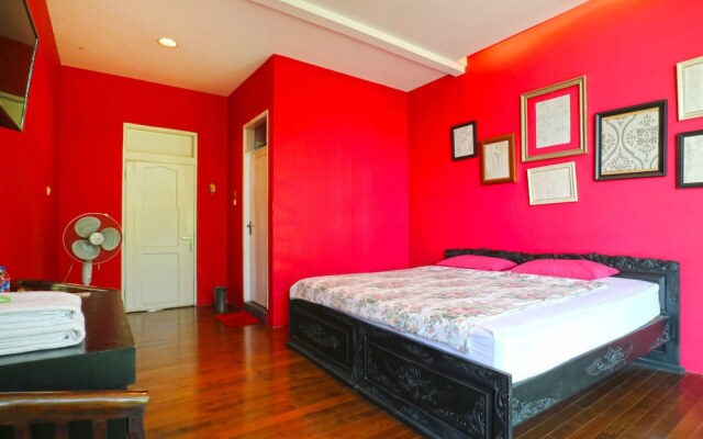 Rose Chamber Bed & Breakfast