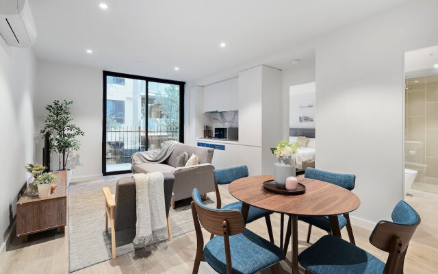 Roomerang at Garden Hill 1