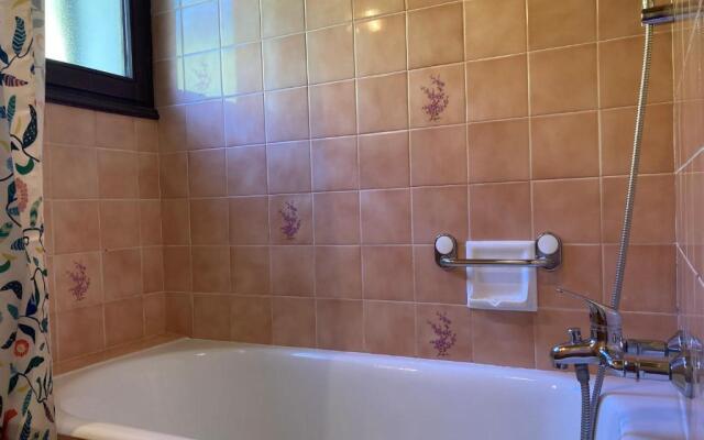 Demi Chalet Le LACHAT