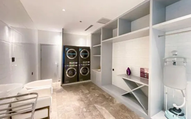 Starway Hotel (Xining Central Shopping Plaza Yile Building)