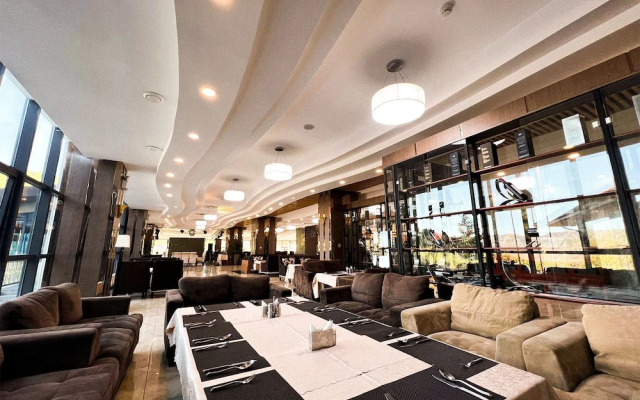 Resort World Terelj Hotel