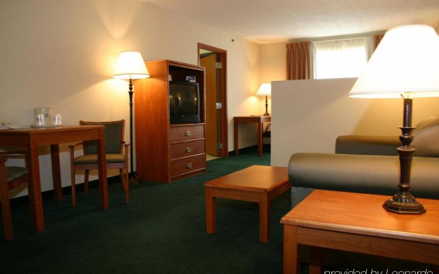 Holiday Inn Express & Suites Vinita, an IHG Hotel