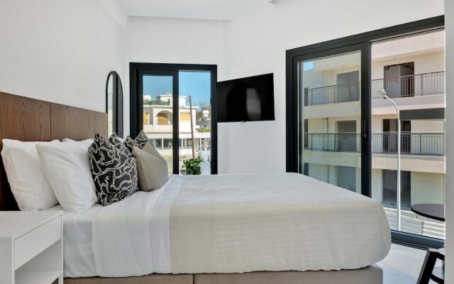 Phaedrus Living: Alkminis Seaside Suites Playa