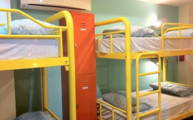 Burrow Hostel @ Smith