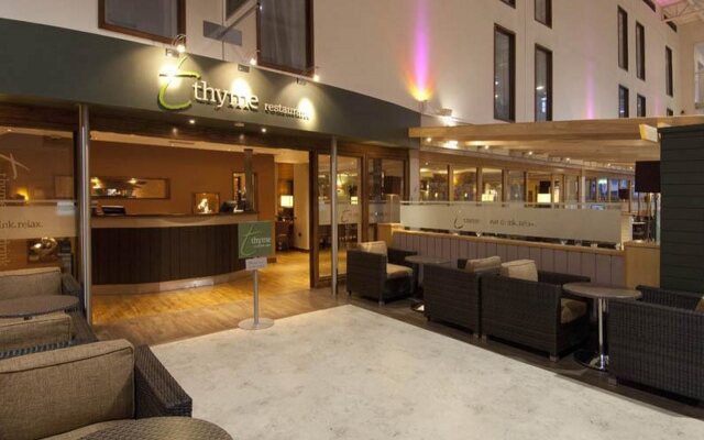 Premier Inn Heathrow Airport T2 & T3 (Bath Road)