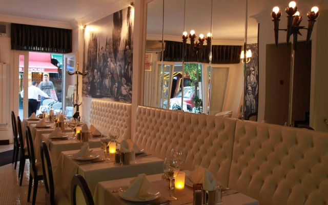 Tria Elegance Istanbul