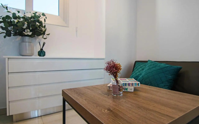 Phaedrus Living - Seaside Executive Flat Harbour 203
