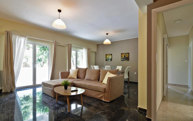 "Rolls Royce" elegant flat in P.Faliro district