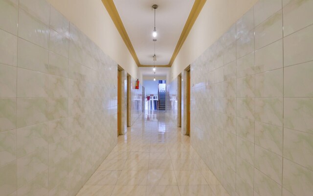 Collection O 18385 Hotel Triveni