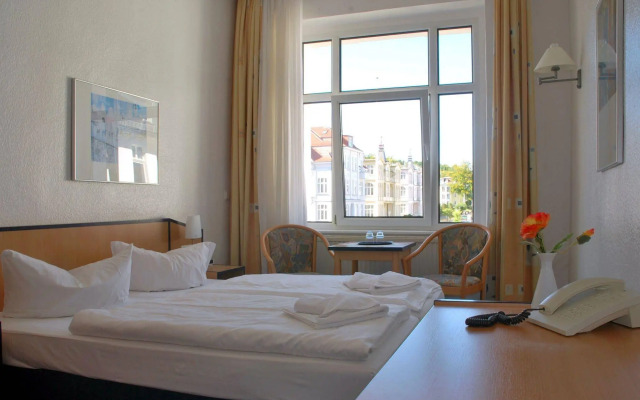 Strandhotel Bansiner Hof