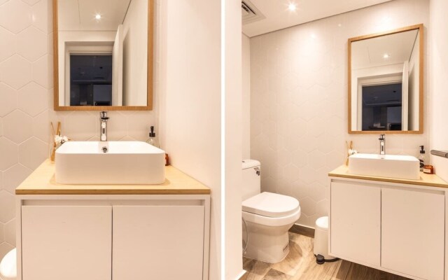 Scandinavian Living in This Modern 2BR in Jlt!