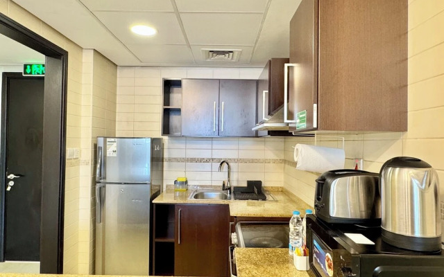 Cosmos Living 1 BR Suite Near Dubai Mari