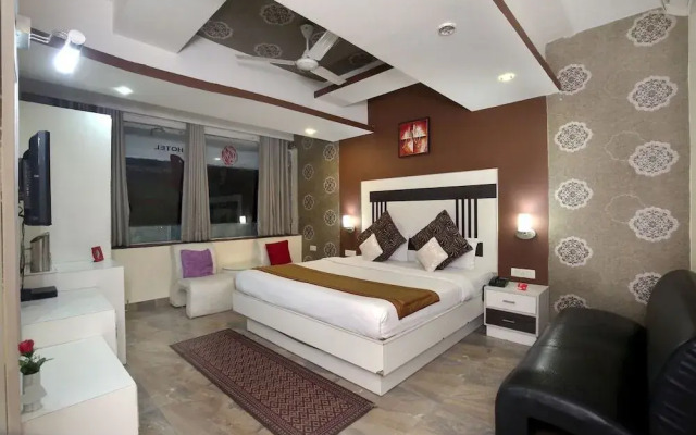 OYO 9575 Hotel Absolute Comfort