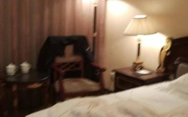 Royal Palace Hotel