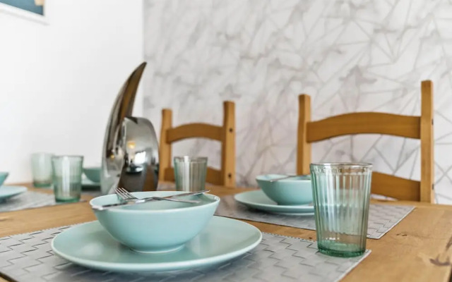 Two Bedroom Apartment by Klass Living Serviced Accommodation Motherwell - Anderson Apartment With WiFi &Parking