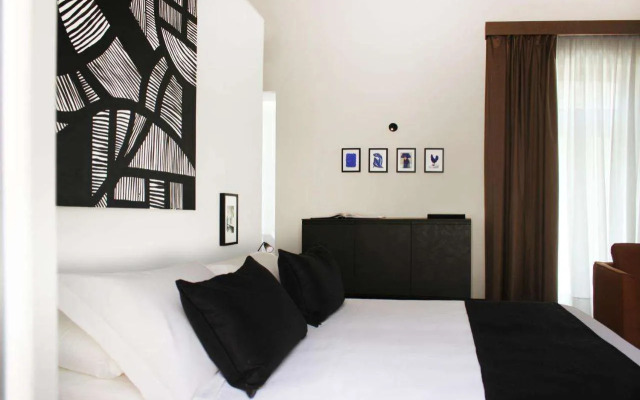 Isabella di Castiglia Apartments