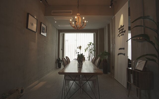 Unique Space Design Art Hotel
