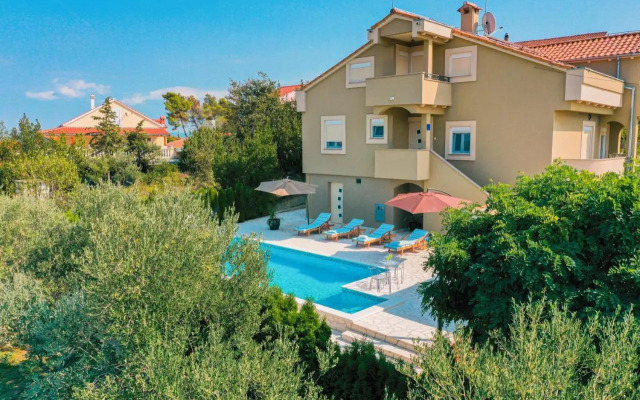 Villa Kontrada