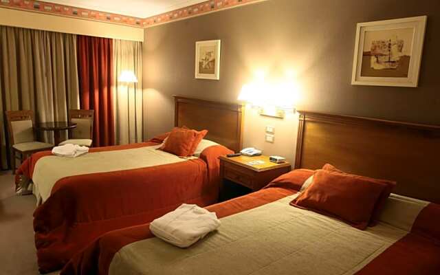 Howard Johnson by Wyndham Villa Maria Casino