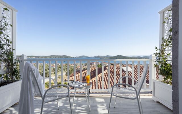 Cunda Piano Otel (+13 Adult Only)