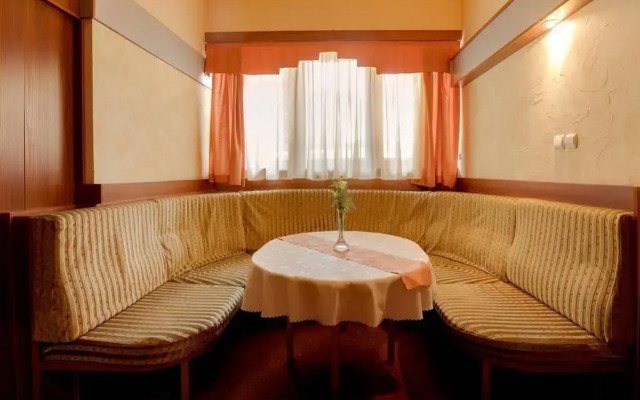 Hotel Zajazd Piastowski