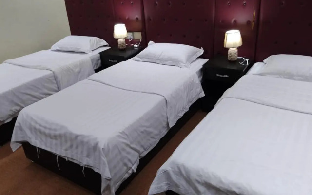 Desert Rose Hotel