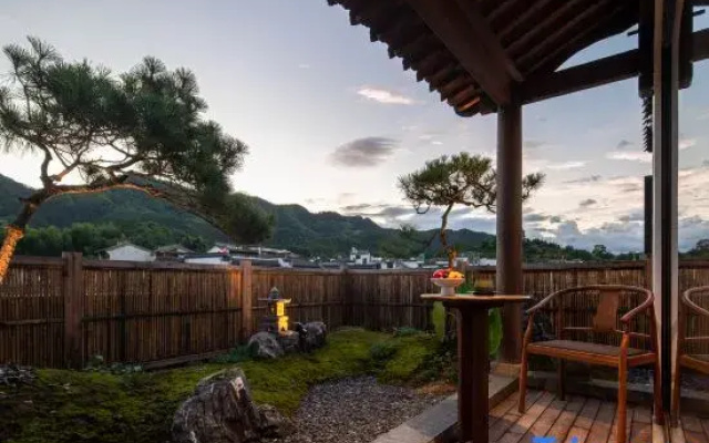 Huangshan Yincijian Homestay (Chengkan Scenic Area)